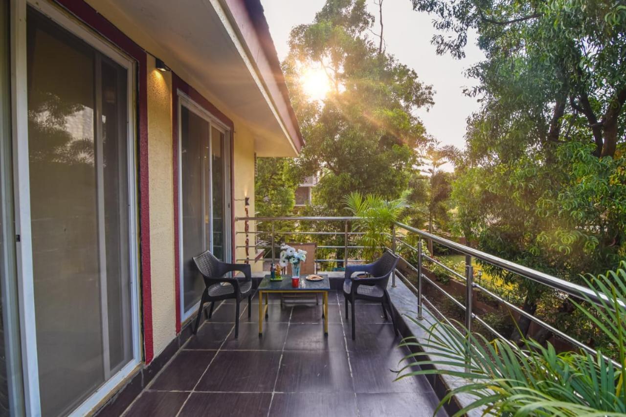 Villa Pine View 2Bhk à Lonavala Extérieur photo
